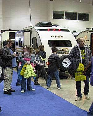 Oregon State Salem Fall RV Show: Enjoying the indoor motorhome exhibits